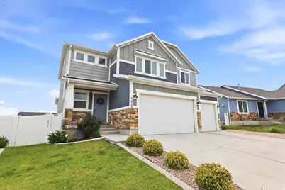 9635 N Bridge St, Eagle Mountain, UT 84005 - Photo 2