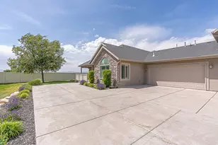 2273 N 230 E, North Logan, UT 84341 - Photo 30
