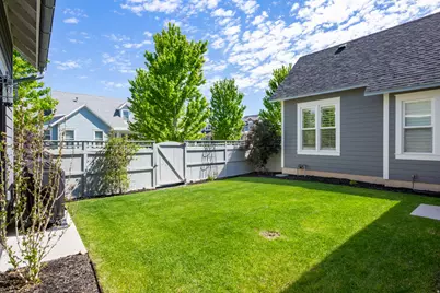 4661 W Bywater Ln S, South Jordan, UT 84009 - Photo 4