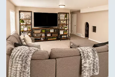 423 W Cornfield Cir S, Kaysville, UT 84037 - Photo 12