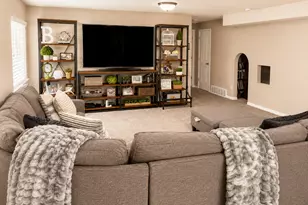 423 W Cornfield Cir S, Kaysville, UT 84037 - Photo 12