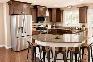 423 W Cornfield Cir S, Kaysville, UT 84037 - Photo 4