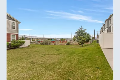 15042 S Gallant Dr W, Bluffdale, UT 84065 - Photo 24
