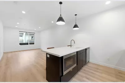 351 W 800 N #9, Salt Lake City, UT 84103 - Photo 6