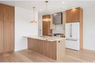 978 N Manen St, Washington, UT 84780 - Photo 4