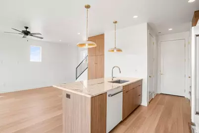 978 N Manen St, Washington, UT 84780 - Photo 6