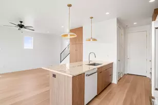 978 N Manen St, Washington, UT 84780 - Photo 6