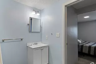 4798 S Saxony Cir E, Holladay, UT 84117 - Photo 32