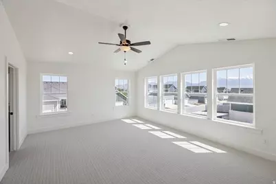 822 W Caroline Dr #214, Saratoga Springs, UT 84045 - Photo 6