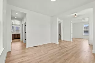 822 W Caroline Dr, Saratoga Springs, UT 84045 - Photo 10