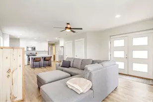 11217 S Hampton Way, South Jordan, UT 84095 - Photo 8