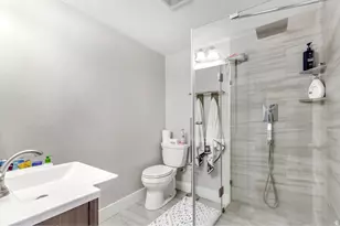 11217 S Hampton Way, South Jordan, UT 84095 - Photo 32