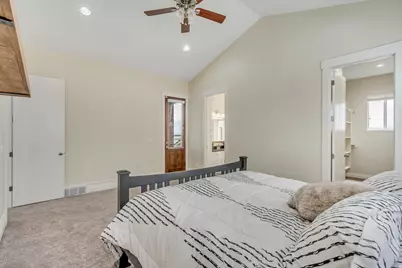 11217 S Hampton Way, South Jordan, UT 84095 - Photo 14
