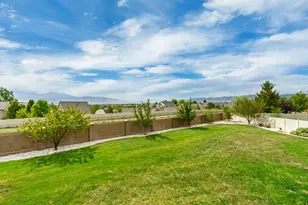 11217 S Hampton Way, South Jordan, UT 84095 - Photo 46
