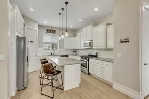 11217 S Hampton Way, South Jordan, UT 84095 - Photo 16