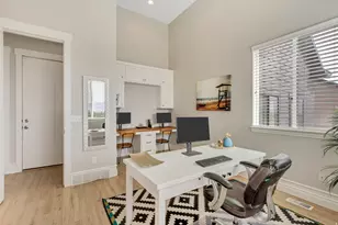 11217 S Hampton Way, South Jordan, UT 84095 - Photo 14