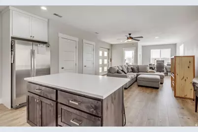 11217 S Hampton Way, South Jordan, UT 84095 - Photo 30
