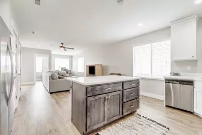 11217 S Hampton Way, South Jordan, UT 84095 - Photo 68
