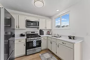3718 S Bronco Cir W, Magna, UT 84044 - Photo 8