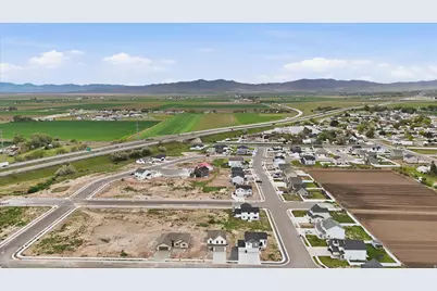 1380 S 110 W, Tremonton, UT 84337 - Photo 40