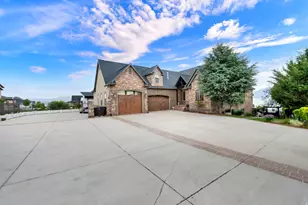 192 E Lakeside Ct, Saratoga Springs, UT 84045 - Photo 1