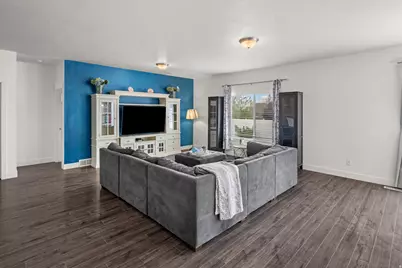 2319 E Purple Sage Dr, Spanish Fork, UT 84660 - Photo 8