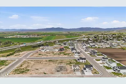 1404 S 110 W, Tremonton, UT 84337 - Photo 4