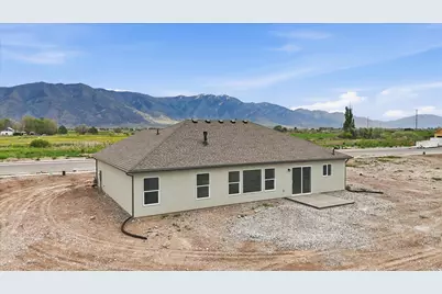 1404 S 110 W, Tremonton, UT 84337 - Photo 32