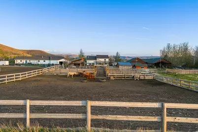 320 W 2100 N, Marion, UT 84036 - Photo 8