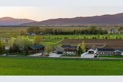 320 W 2100 N, Marion, UT 84036 - Photo 8