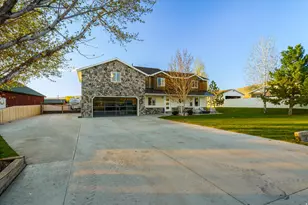 320 W 2100 N, Marion, UT 84036 - Photo 10