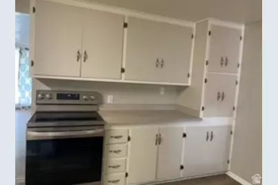 1615 E Pioneer Rd, Draper, UT 84020 - Photo 6