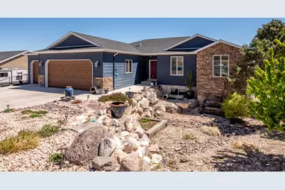 369 S Casa Loma Ln W, Cedar City, UT 84720 - Photo 2