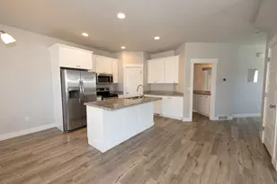 716 S 1803 W, Orem, UT 84058 - Photo 8