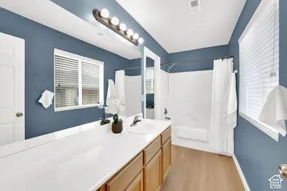 352 Bayside Dr, Saratoga Springs, UT 84045 - Photo 14