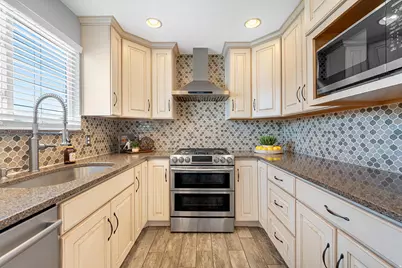 8328 S Plum Creek Cir W, West Jordan, UT 84088 - Photo 10