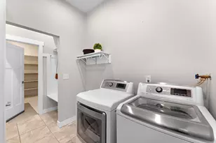 8328 S Plum Creek Cir W, West Jordan, UT 84088 - Photo 12