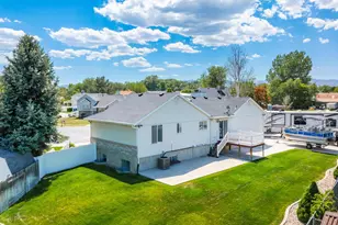 8328 S Plum Creek Cir W, West Jordan, UT 84088 - Photo 36