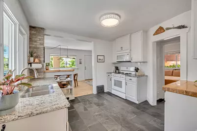 1523 S Park St E, Salt Lake City, UT 84106 - Photo 12