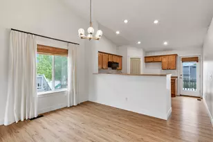 8569 S Sunrise Oak Dr, West Jordan, UT 84081 - Photo 8