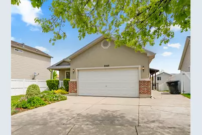 8569 S Sunrise Oak Dr, West Jordan, UT 84081 - Photo 2