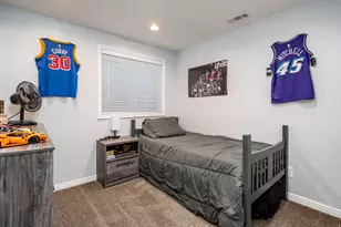 1170 E 750 S, Layton, UT 84041 - Photo 16