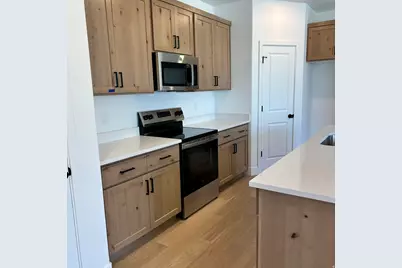 837 S 200 E #5-201, Spanish Fork, UT 84660 - Photo 4