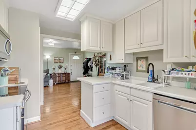 65 W 700 N, Bountiful, UT 84010 - Photo 14