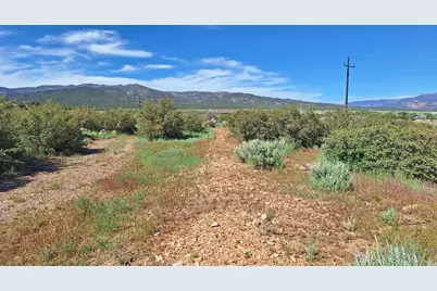 225 N 400 W, New Harmony, UT 84757 - Photo 12