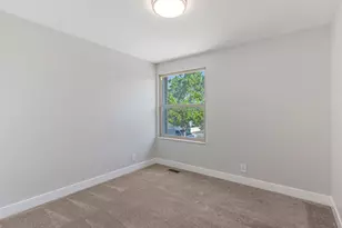 1384 E Sudbury Ave, Sandy, UT 84093 - Photo 16