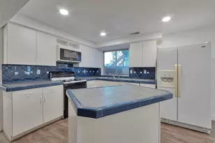 278 E Shepard Ln, Kaysville, UT 84037 - Photo 24