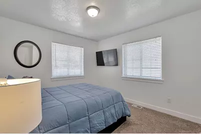 278 E Shepard Ln, Kaysville, UT 84037 - Photo 18