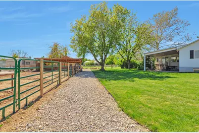 278 E Shepard Ln, Kaysville, UT 84037 - Photo 30