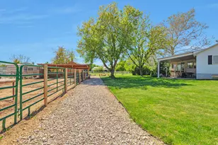 278 E Shepard Ln, Kaysville, UT 84037 - Photo 30